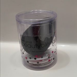 Brand new beauty blender